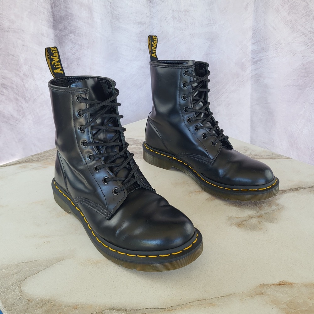 Dr. Martens 11821 1460 Women's  8-Eye Lace Up Boots Size 10 Black